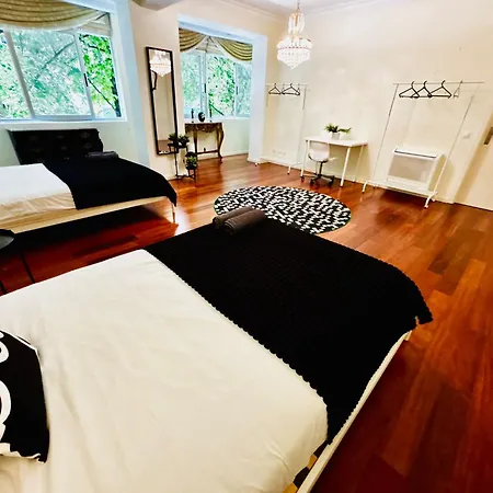 ホステル Luxury In Centre Location