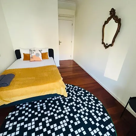 Luxury In Centre Location Hostel Lizbona