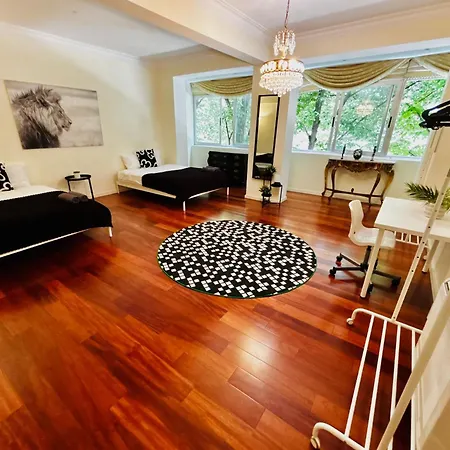 Luxury In Centre Location Hostel *