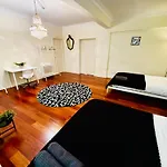 Luxury In Centre Location Albergue *