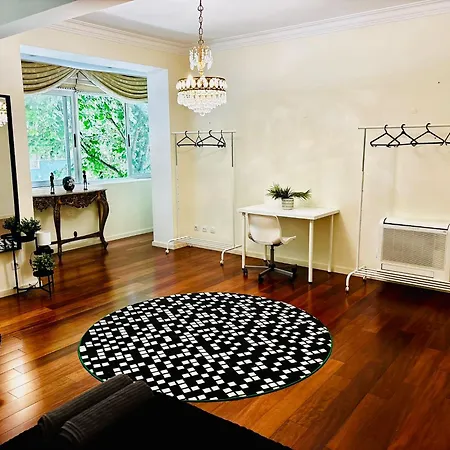 Hostel Luxury In Centre Location *