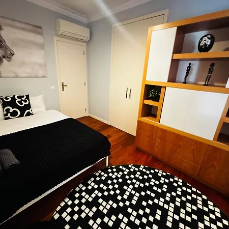 Luxury In Centre Location *