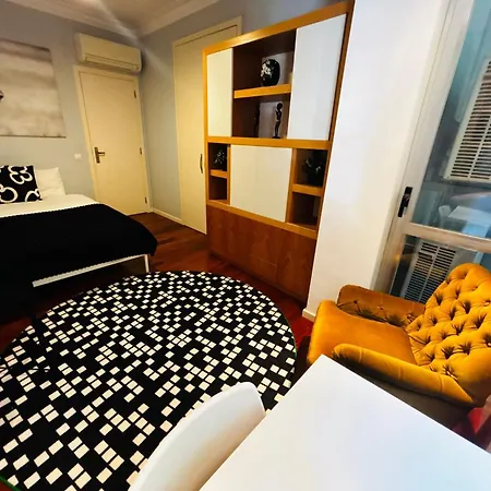 Luxury In Centre Location Hostel